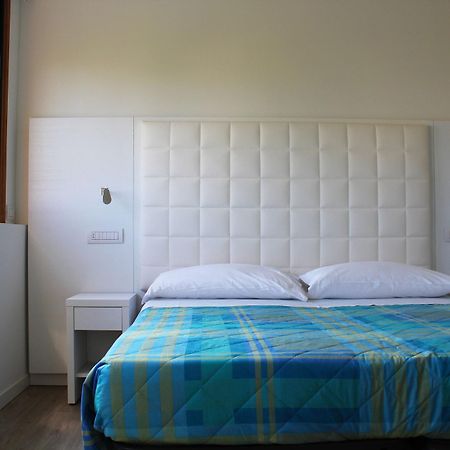 Hotel Saint Tropez Riccione Exterior photo